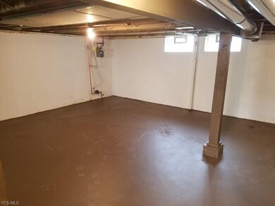 406 E 274th St, Euclid, OH 44132 - photo 5