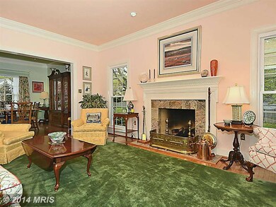 8303 Rampart Ct, Alexandria, VA 22308 - photo 7
