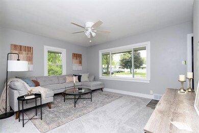 2500 Mann Ave, Des Moines, IA 50310 - photo 5