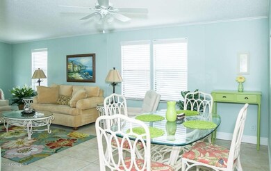 5 702 Gladiolus - Dining Living Roomjpg