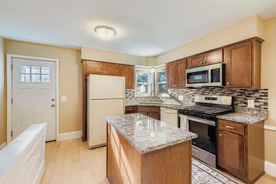 16418 Minnetonka Blvd, Minnetonka, MN 55345 - photo 5