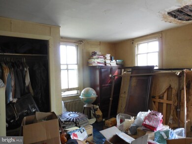 340 S Main St, Spring City, PA 19475 - photo 7