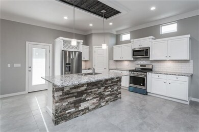 908 Muffleson St, Horizon City, TX 79928 - photo 4