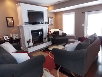 5 Oregon Ave, Rensselaer, NY 12144 - photo 3