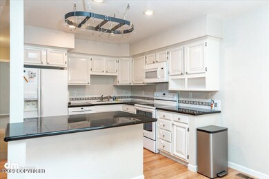 08-Kitchen_ELI03170