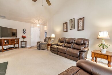 657 Helmwood Cir, Mount Washington, KY 40047 - photo 5