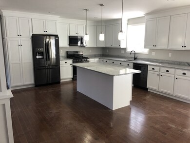 10 Bray Ave, Fitchburg, MA 01420 - photo 6