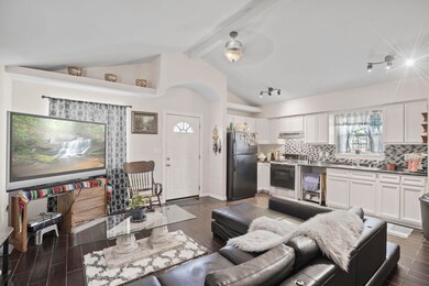 7912B N North Loop Dr, El Paso, TX 79915 - photo 5