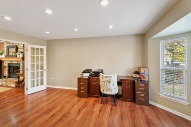 67 Raven Dr, Aurora, IL 60506 - photo 3