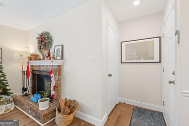 414 Tuxworth Cir, Decatur, GA 30033 - photo 2