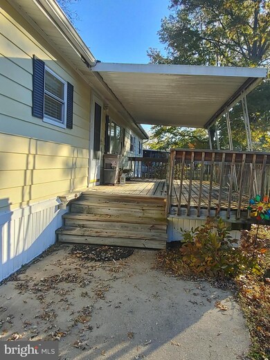 1502 Flanders Ln unit A, Harwood, MD 20776 - photo 4