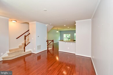 7216 Dorchester Woods Ln, Hanover, MD 21076 - photo 2