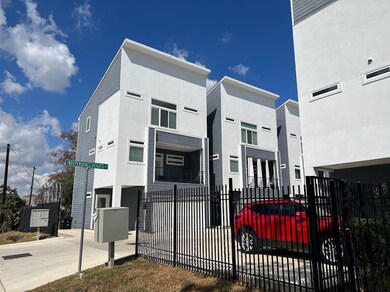 500 Thornton Rd, Houston, TX 77018 - photo 6