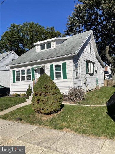 509 Pershing Ave, Darby, PA 19023 - photo 2