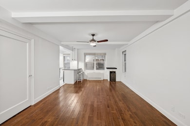 424 E 52nd St unit 2D, New York, NY 10022 - photo 2