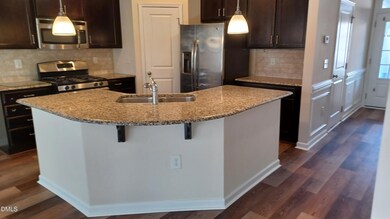 225 Durants Neck Ln, Morrisville, NC 27560 - photo 4