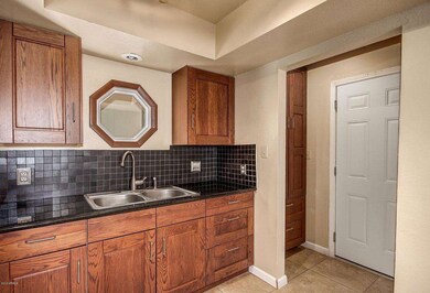 1344 N Dakota St, Chandler, AZ 85225 - photo 4