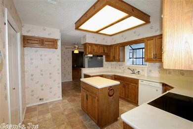 125 E Villena Dr, Hot Springs Village, AR 71909 - photo 7