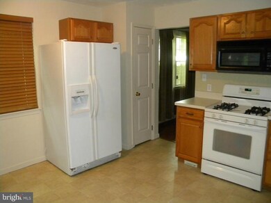 1195 Hillside Rd, Pasadena, MD 21122 - photo 3