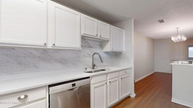 1301 Swan Pointe #102-7