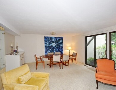 324 Hemlock Cir unit 324, Lincoln, MA 01773 - photo 6