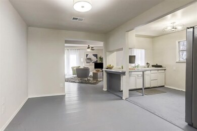 3414 Noah St, Houston, TX 77021 - photo 4