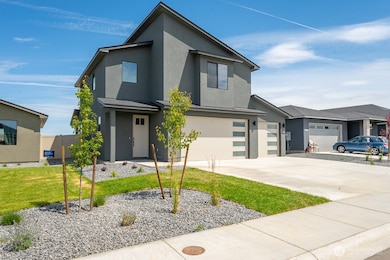 896 L St NE, Ephrata, WA 98823 - photo 2