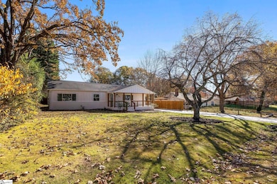 208 Meridian Ave, Taylors, SC 29687 - photo 3