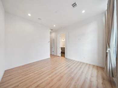 8934 Knoll Villas St, Houston, TX 77080 - photo 6