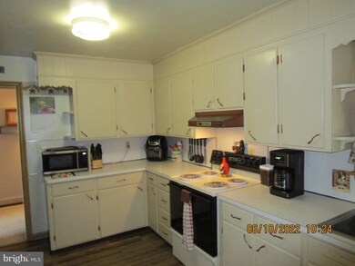 613 Prince St unit 50, Littlestown, PA 17340 - photo 5