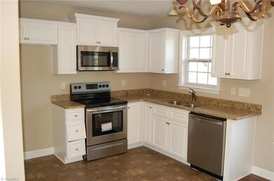 2195 Dixon St, Ramseur, NC 27316 - photo 4