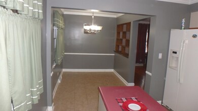 2431 N Jackson St, Waukegan, IL 60087 - photo 4