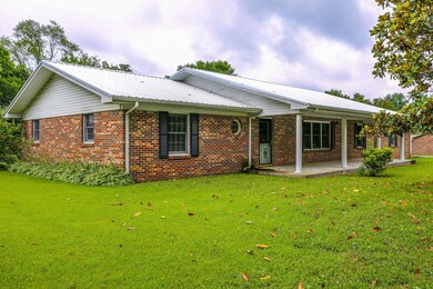 306 Lou Ellen Dr, Manchester, TN 37355 - photo 3