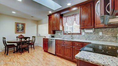 13 Zacatin Rd unit A, Freehold, NJ 07728 - photo 5