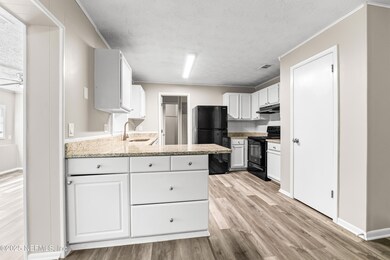 1007 Winstonian Way St, Jacksonville, FL 32221 - photo 7