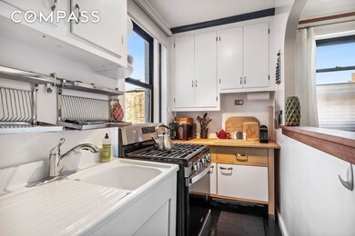 45 Park Terrace W unit 5A, New York, NY 10034 - photo 6