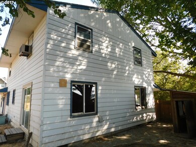 1303 NW Carden Ave, Pendleton, OR 97801 - photo 4
