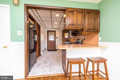 729 Fernwood St, Bethlehem, PA 18018 - photo 6