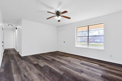 208 Texoma Dr, Whitesboro, TX 76273 - photo 5