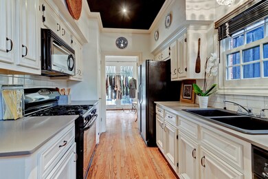 2017 Elmen St, Houston, TX 77019 - photo 7