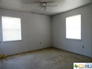 106 Horseshoe Dr unit A-B, Copperas Cove, TX 76522 - photo 6