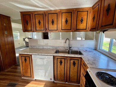 6 B St, Groton, CT 06340 - photo 5