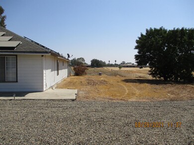 19729 Brightwood Rd, Madera, CA 93638 - photo 3