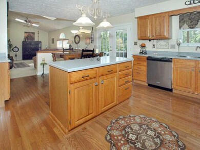 564 Hoover Dr, Apollo, PA 15613 - photo 2