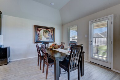 539 High Holly Cir, Magnolia, TX 77354 - photo 5