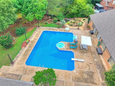 11452 Lakeridge Run, Oklahoma City, OK 73170 - photo 6