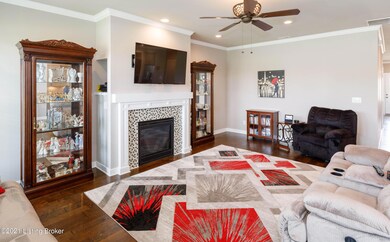 10100 Long Home Rd, Louisville, KY 40291 - photo 6