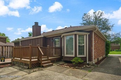 8019 Harrodwood Ct, Louisville, KY 40291 - photo 3