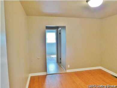 7804 Vaughn Mill Rd, Louisville, KY 40228 - photo 6