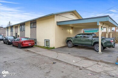 06-Front Exterior_ELI09903